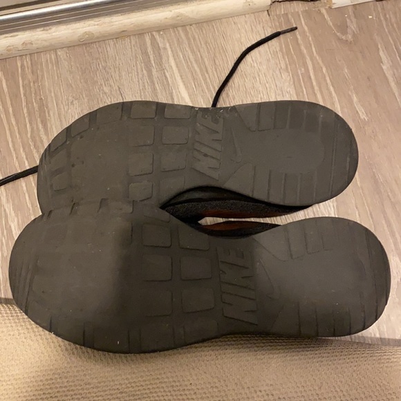 Nike Tanjun Sneakers - Picture 4 of 5